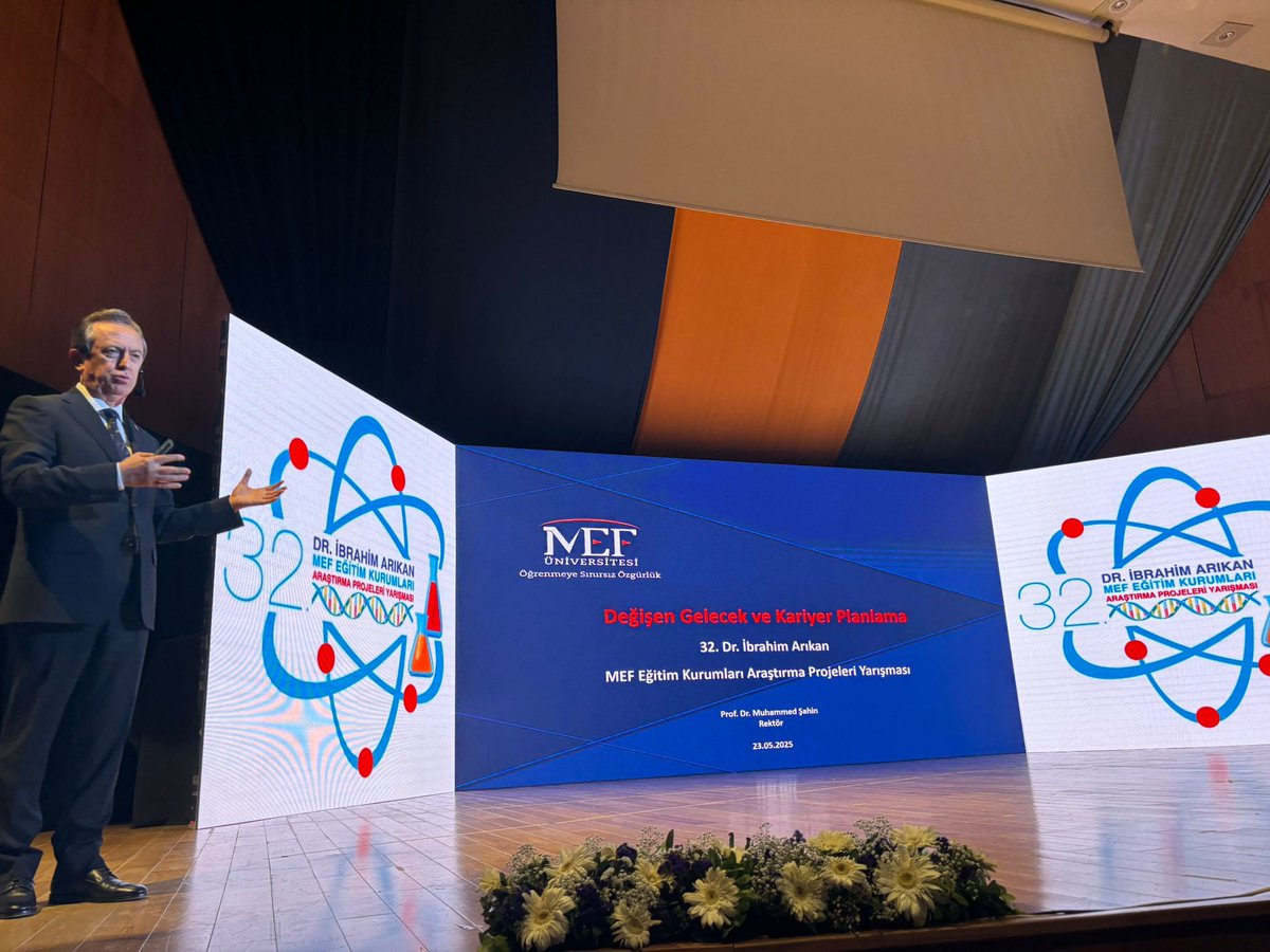 Rektörümüzden “ Değişen Dünya ve Kariyer Planlama”  sunumunu dinliyoruz.
<a href="/Muhammed__Sahin/">Muhammed Sahin</a>