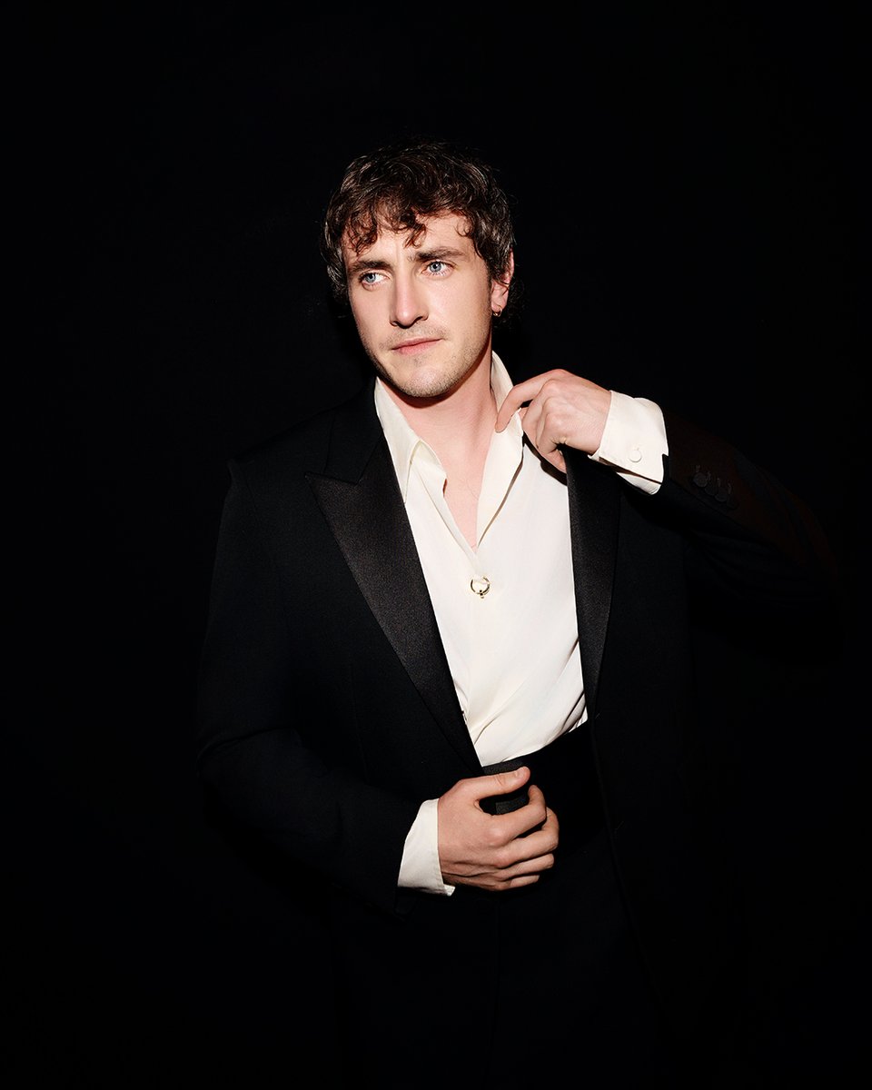 gucci_jp's tweet image. ポール・メスカル #PaulMescal とブランドアンバサダーのジャン・リンホー #ZhangLingHe が、グッチ #Gucci を着用して2025年の #WomenInMotion アワードに出席。#Cannes2025

Photographer: Zoe McConnell