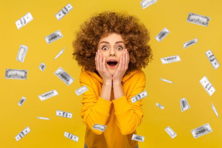 💰 Want to grow your money without working harder?

Start investing. Stay consistent. Let time do the heavy lifting.

🔗 Read more rfr.bz/t4a5273

#CompoundInterest #WealthBuilding #InvestSmart