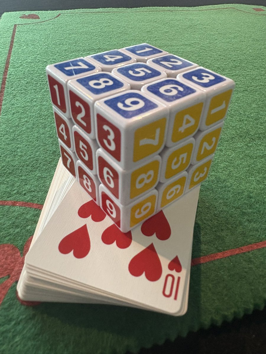 Todo listo para otro día de magia y ciencia! 
👏🏼👏🏼👏🏼👏🏼👏🏼🧪🔬🔭♣️♠️♦️♥️

TALLER DE MATEMAGIA ➕✖️➖➗
🪄 

#MiniFeriaLaPalma2025
<a href="/agenciaiisi/">ACIISI</a>