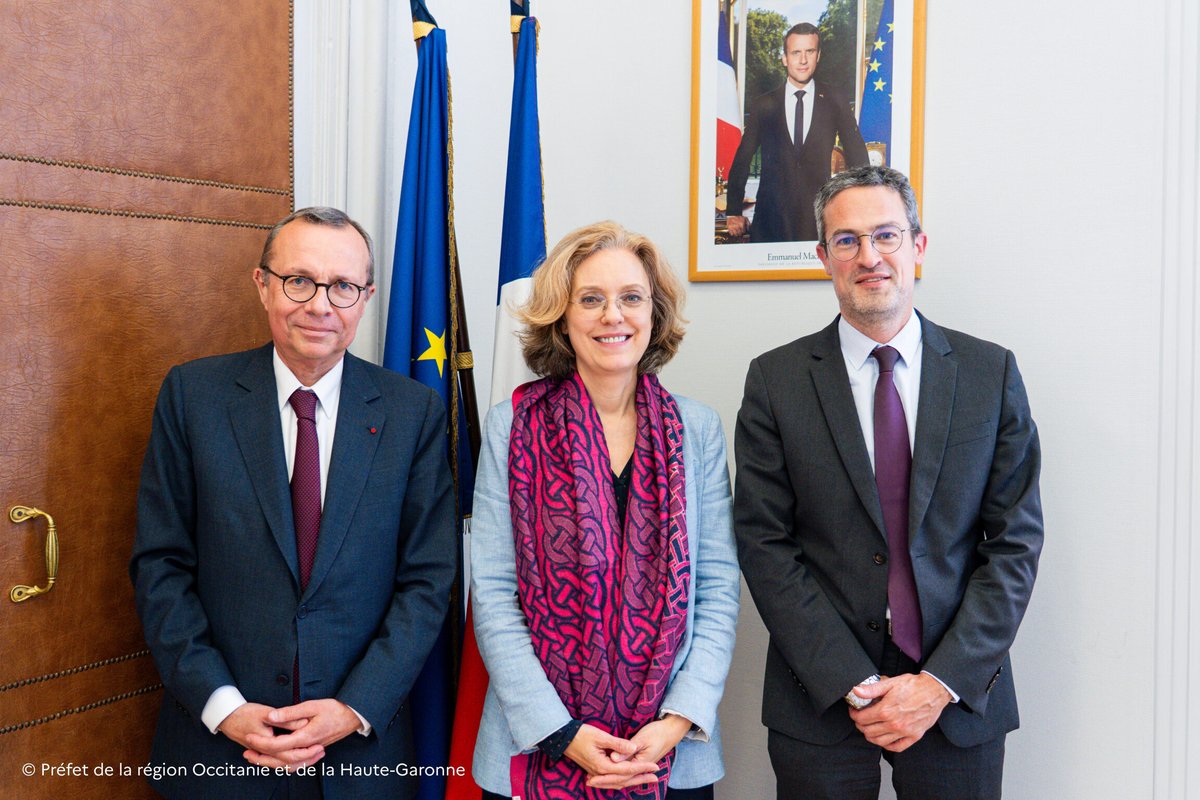 Préfet d'Occitanie et de la Haute-Garonne (@prefetoccitanie) on Twitter photo #Rencontre 🤝💼 | Pierre-André Durand, <a href="/PrefetOccitanie/">Préfet d'Occitanie et de la Haute-Garonne</a> a rencontré Sarah Lacoche, directrice générale de la concurrence, de la consommation et de la répression des fraudes.
💬 L’occasion d’échanger sur le nouveau plan stratégique de la <a href="/dgccrf/">DGCCRF</a>, qui vise à renforcer son rôle de #Rencontre 🤝💼 | Pierre-André Durand, <a href="/PrefetOccitanie/">Préfet d'Occitanie et de la Haute-Garonne</a> a rencontré Sarah Lacoche, directrice générale de la concurrence, de la consommation et de la répression des fraudes.
💬 L’occasion d’échanger sur le nouveau plan stratégique de la <a href="/dgccrf/">DGCCRF</a>, qui vise à renforcer son rôle de