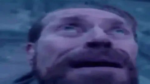 akonitmood's tweet photo. В СМЫСЛЕ труп ректора в голове монумента родина-мать это не прикол https://t.co/Gg1RoGJZnP
