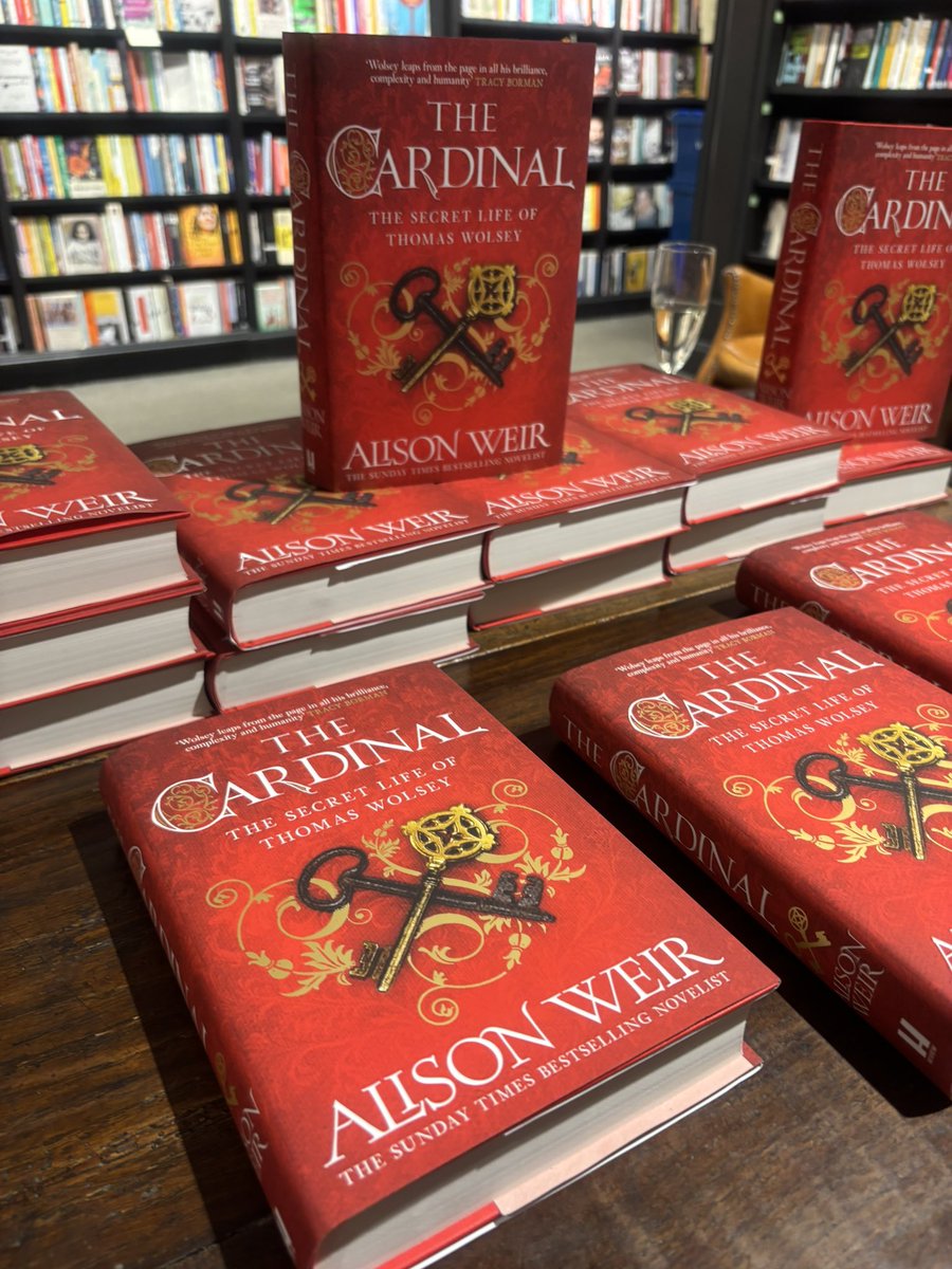 TheTudorTrio's tweet image. We had such a fabulous evening celebrating the launch of brilliant Alison’s new novel, ‘The Cardinal’. Make sure you grab your copy, it’s out now!! 📚🥂
