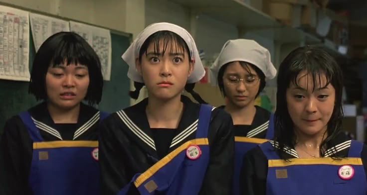 스윙걸즈 (Swing Girls, 2004) 수학 보충 수업을 피해 우연찮게 시작한 재즈 연주에 어느덧 진심이 된 학생들이 빅밴드를 꾸려나가는 이야기. 후반부...