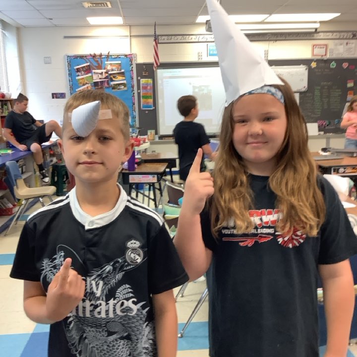 Mr. Jonathan Olshan (@jolshanwms) on Twitter photo Math + movement = engagement!
<a href="/GoosechaseEDU/">Goosechase EDU</a> excitement collab w/ Ms. Grubb’s 4th grade class as students raced around reviewing quadrilaterals, parallel/perpendicular lines, and angle types. Students showed off their geometry skills and teamwork during this activity! 🪿🔺📐 Math + movement = engagement!
<a href="/GoosechaseEDU/">Goosechase EDU</a> excitement collab w/ Ms. Grubb’s 4th grade class as students raced around reviewing quadrilaterals, parallel/perpendicular lines, and angle types. Students showed off their geometry skills and teamwork during this activity! 🪿🔺📐