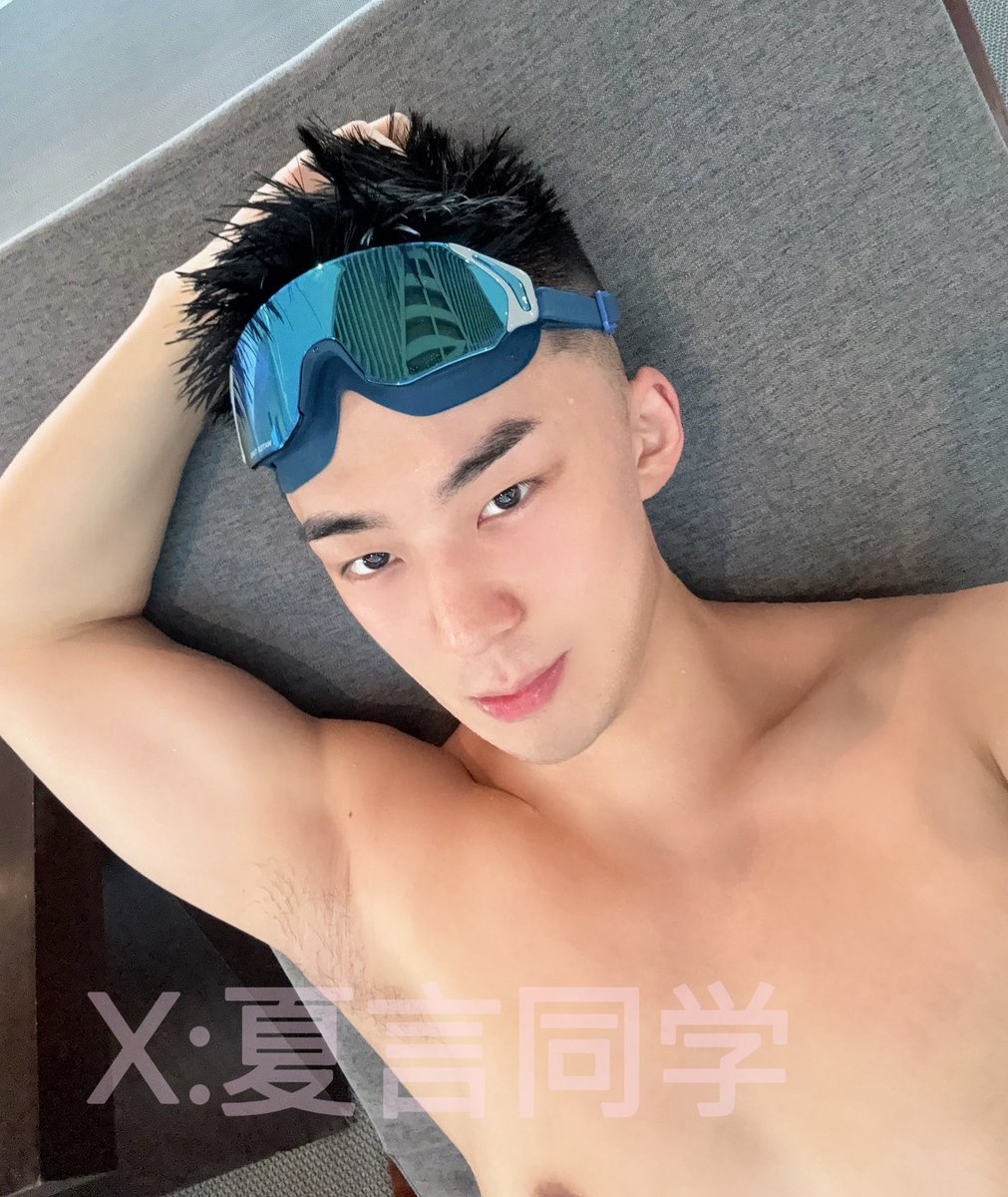 浅浅的游个泳🏊