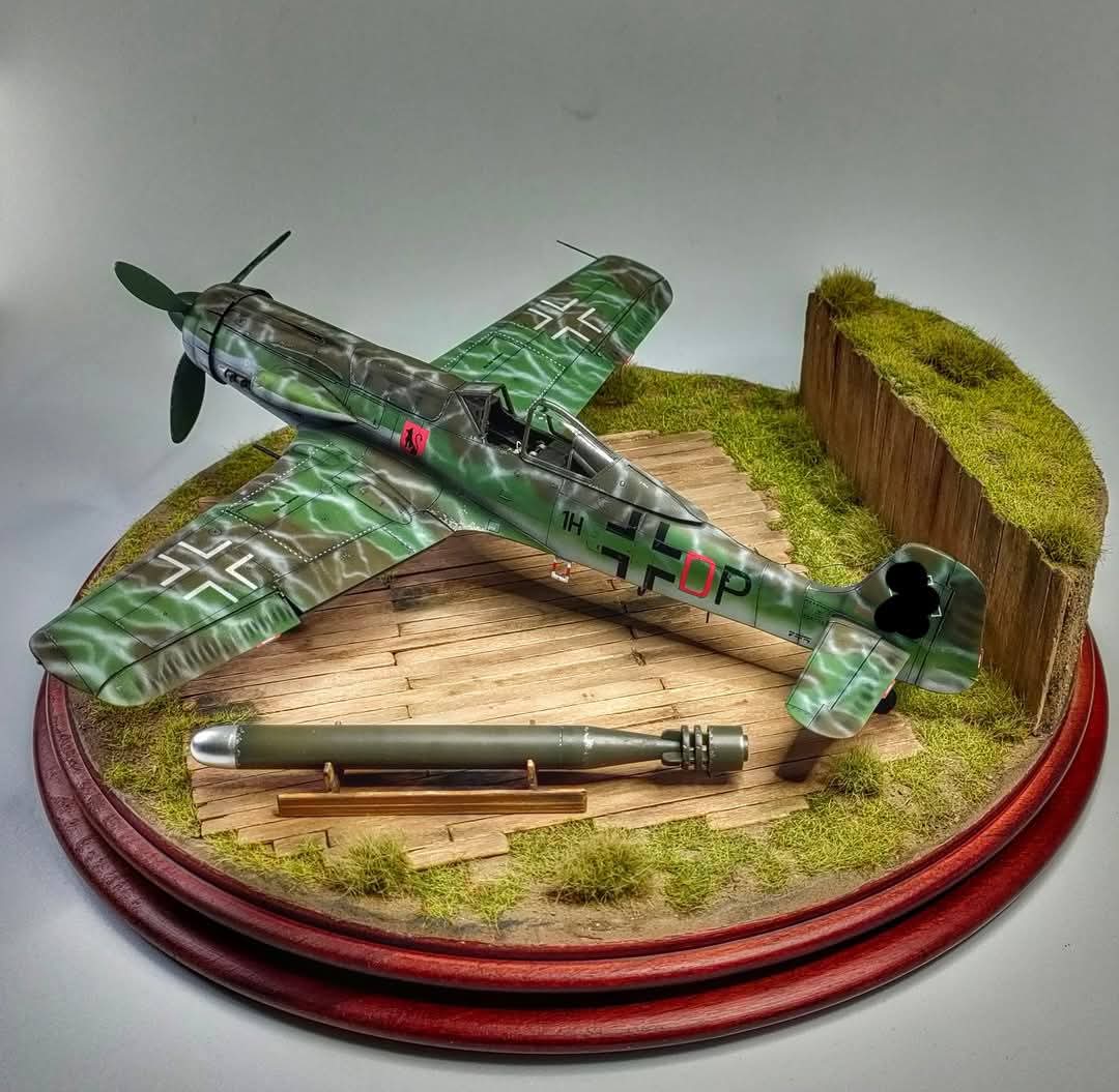 ModelingDutchmn's tweet image. Hobby Boss scale 1/48 Focke-Wulf Ta152 C1/R14 by Daniele Venom Di Rocco