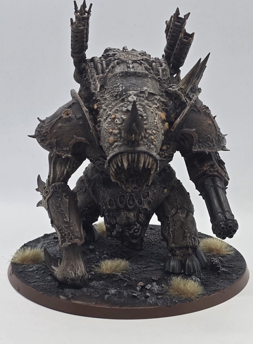 Squat40k's tweet photo. Dug out my nurgle daemon army earlier this year for the first time in 15ish years. Played a few games with them and I decided it needed some reinforcements so I've been building and painting War Dogs to add to the army. Karnivore, Stalker and Brigand done #WarhammerCommunity https://t.co/IwqZAFvKwp