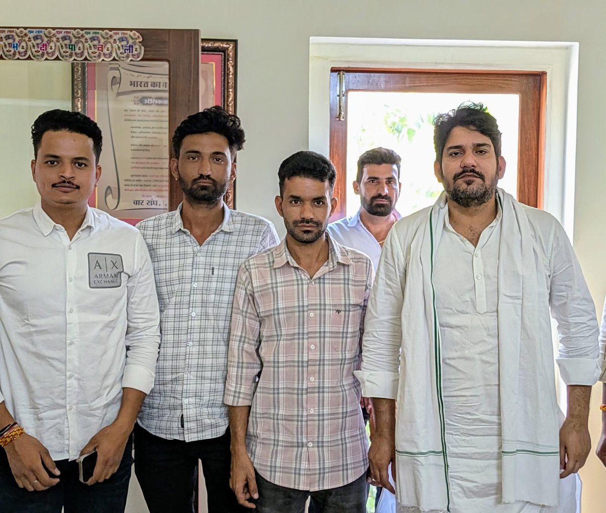 बड़े मुकेश जी भाकर के साथ लाडनूं आवास पर 📍
<a href="/MukeshBhakar_/">Mukesh Bhakar</a> 🦁❤
