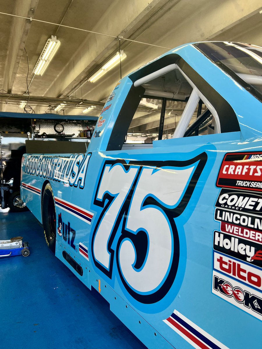 Back in blue.

#Henderson75