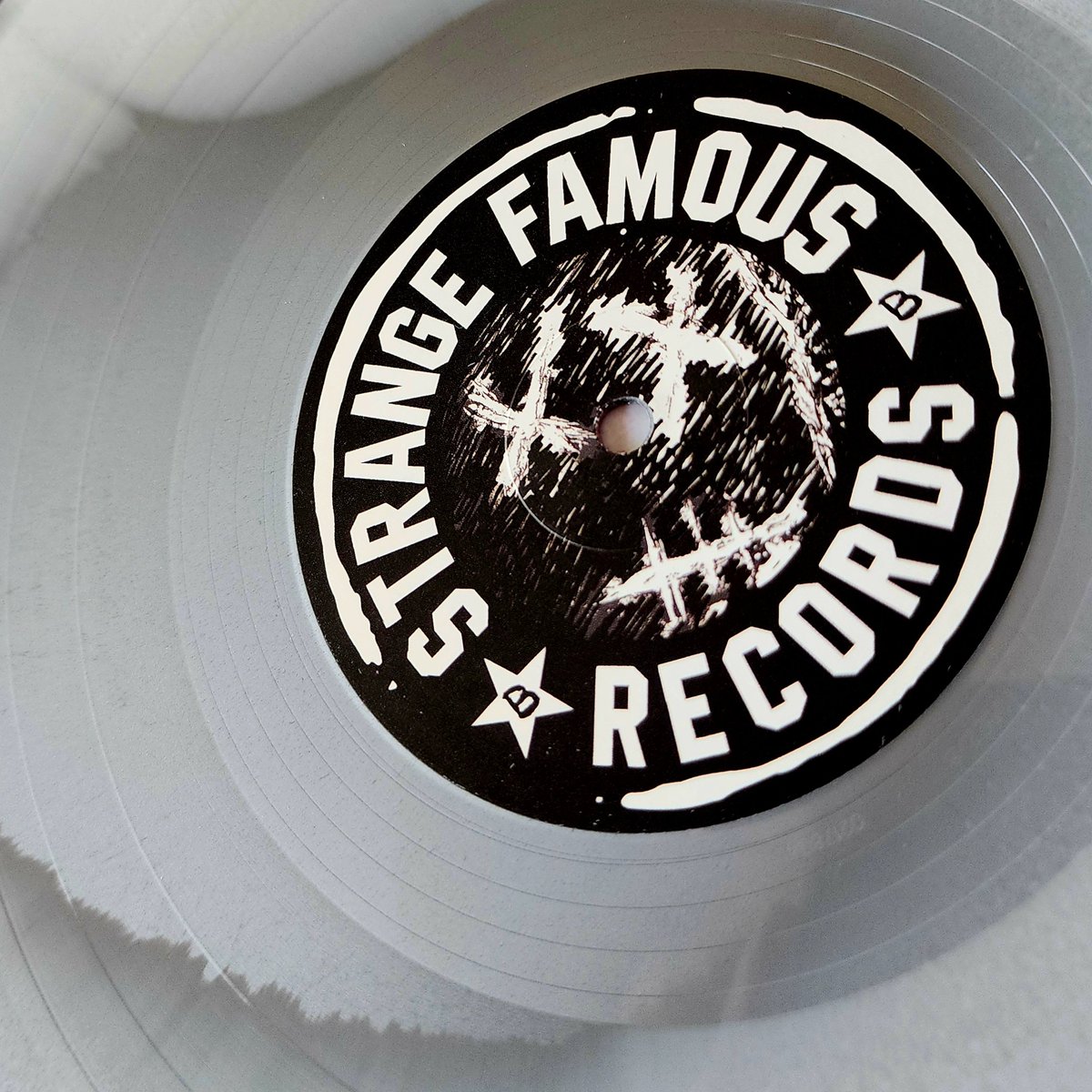 SFRupdates's tweet image. ❤️🤍🩶 NEW VINYL COLOR! 

@SageFrancis' #PersonalJournals is back in stock in a brand new Silver/Red/White mixed-wax variant at TinyURL.com/SageMerch !

This 2xLP set (#SIGNED by Sage!) includes the 16-pg full-size lyric book &amp;amp; is limited to 500 copies. 

#StrangeFamous!