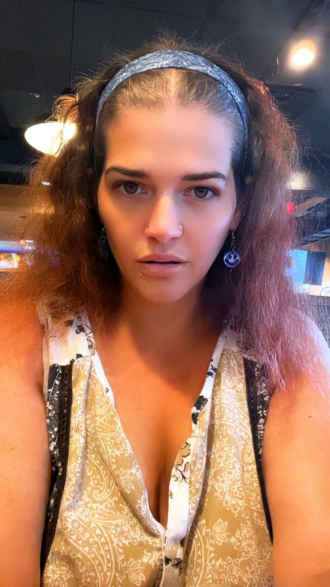 GoddessRene91's tweet photo. Birthday is Thursday. Who’s going to pay for my mani/pedi and lunch? 
$Puddles91
#paypig #paypigswelcome #paypigsfindom https://t.co/ej8G5Fqbut