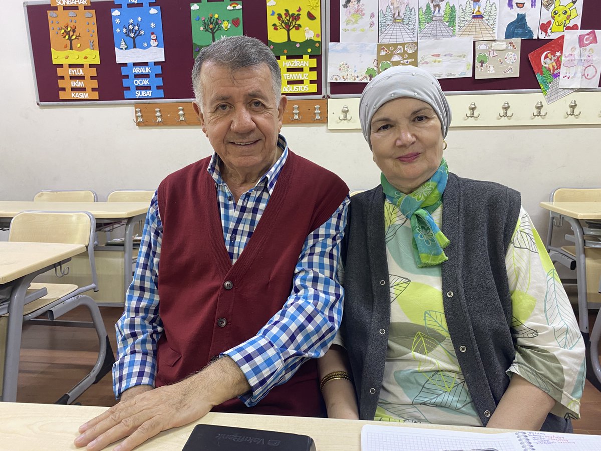 Almanya’daki torunu için 71 yaşında dil öğreniyor urlamedya.com/almanyadaki-to…