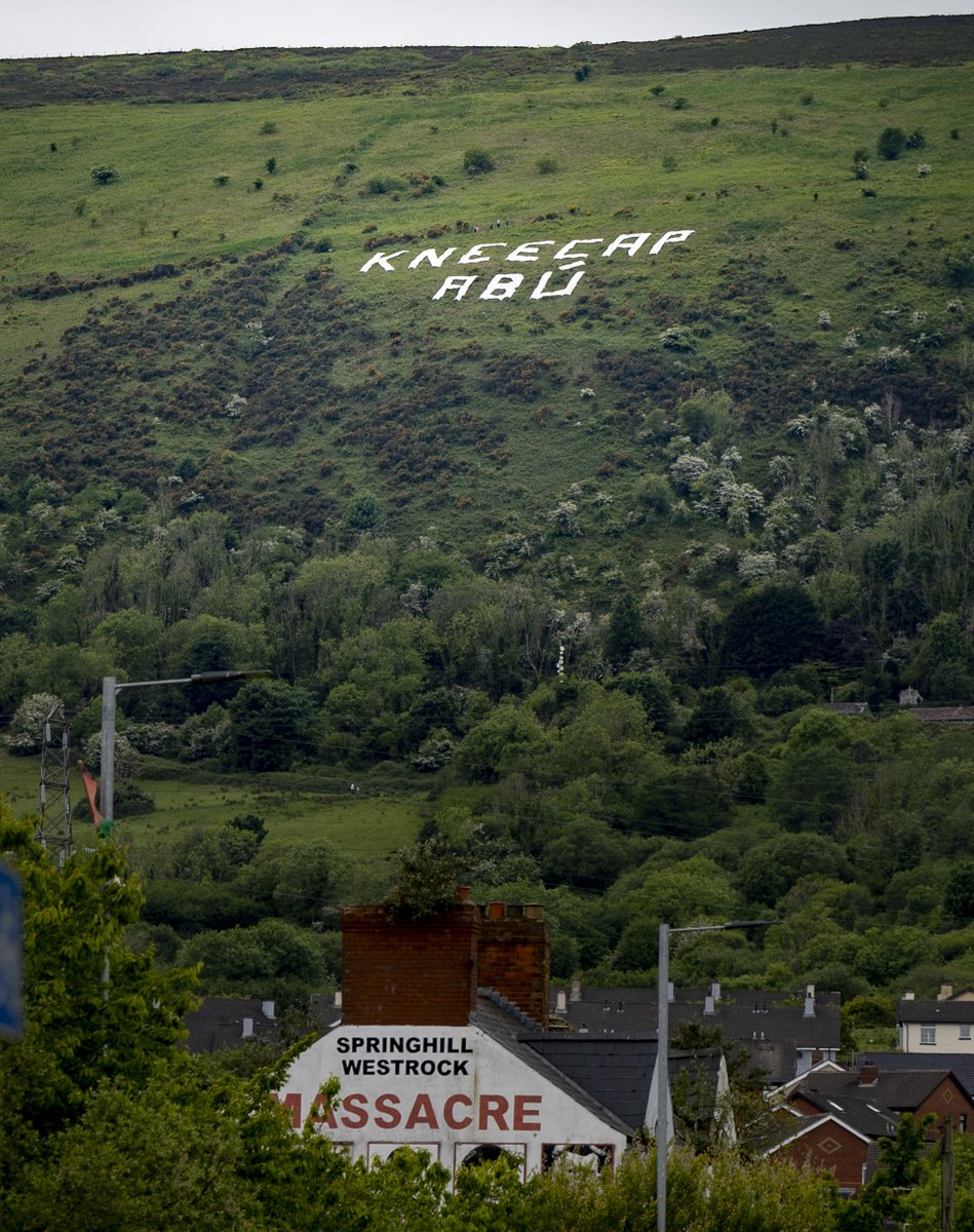 The Black Mountain over west Belfast this afternoon where a message of support for <a href="/KNEECAPCEOL/">KNEECAP</a> has appeared. <a href="/BelTel/">Belfast Telegraph</a> 

It comes after member Liam Óg Ó hAnnaidh was charged by the MET Police counter-terror unit. 

The group have called the charge, political policing.