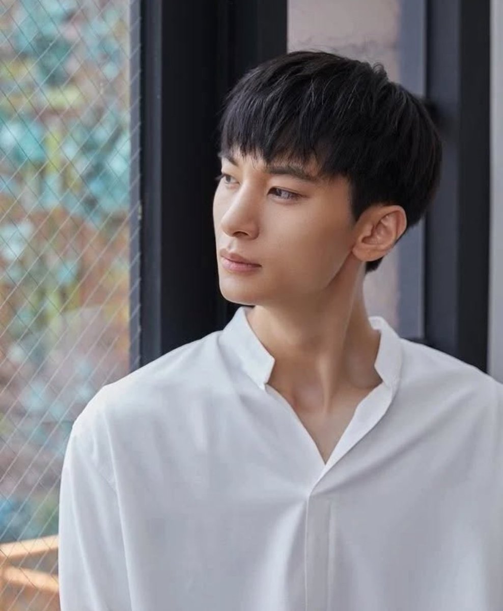 시형아 머리좀 길러바ㅜ 
<a href="/_kimsihyoung/">HISTORY 김시형</a>