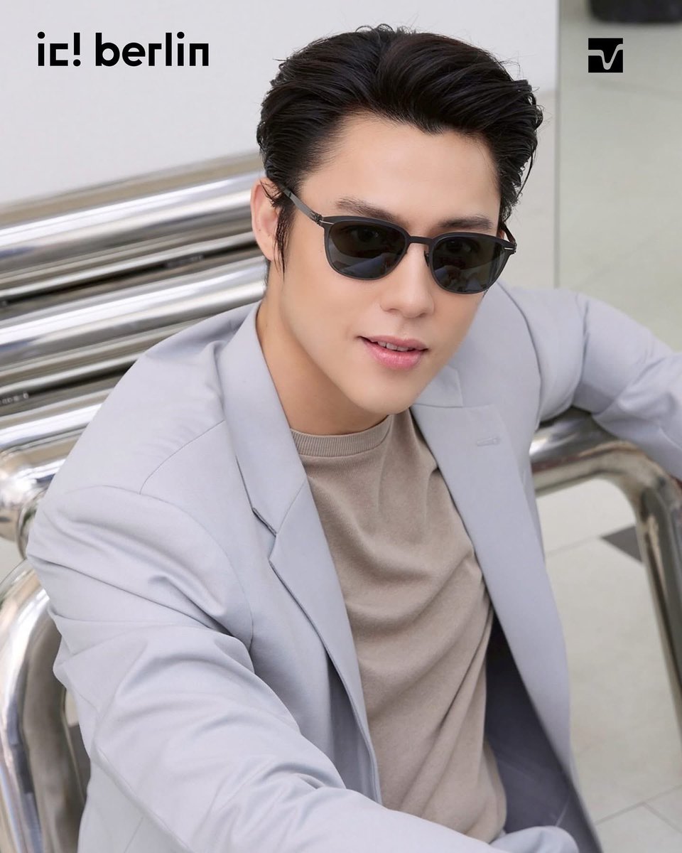 Prinfanclub's tweet image. เวลาเกินไปแล้ว 🥰
เปลี่ยนลุควันสบาย ให้มีสไตล์ อย่างมีระดับ ✨
#icberlinThailand
#madeingermany
#premium
#newcollection
#icberlinofficial
#แว่นตาicberlinของหมาก
#markprin #mark_prin #prinfanclub #หมากปริญ 
Cr : Ic!berlinthailand