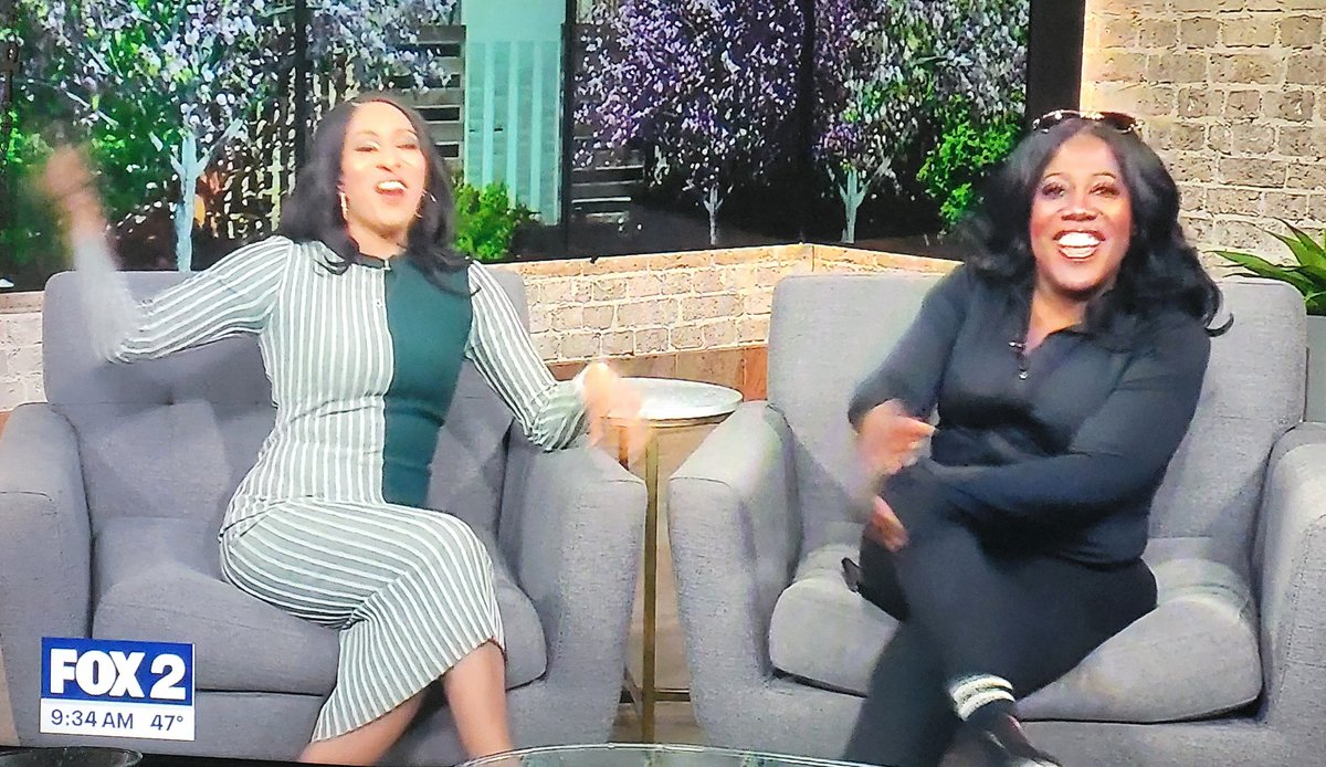 #TheNine Yes I would LOVE to see  Foxes on FOX 2 Detroit with <a href="/sherylunderwood/">Sheryl Underwood</a> 💙🤍 &amp; <a href="/MaurielleTV/">Maurielle Lue</a> 🩷💚 I just adore you hilarious, intelligent, beauties. Make it happen pleeeeeeease! 🙌🏾
