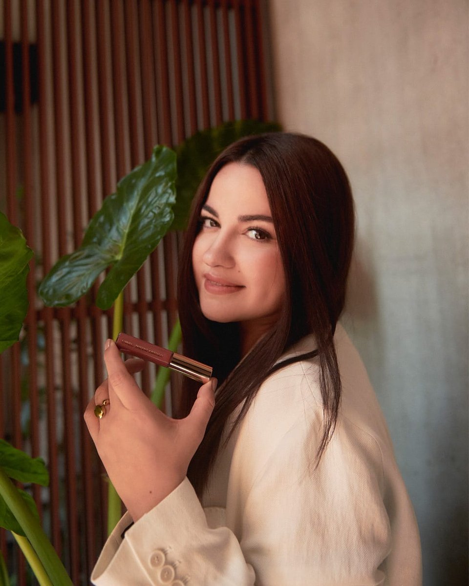 Maite Perroni Updates tweet media