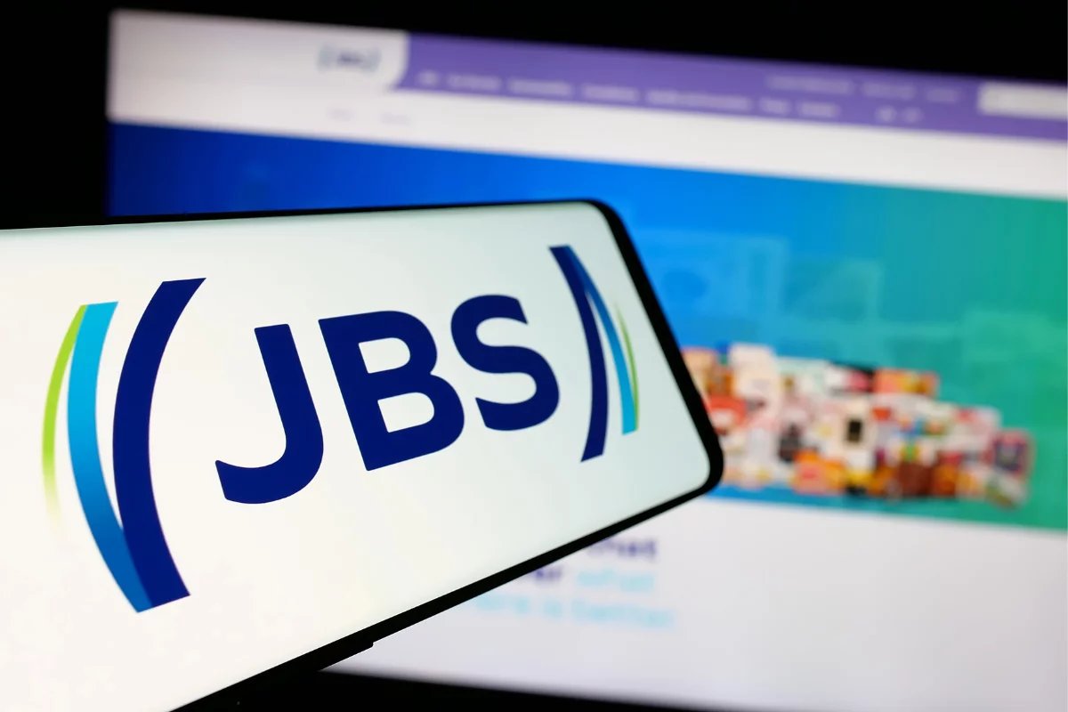 ae_broadcast's tweet photo. JBS aprova reestruturação societária com dupla listagem no Brasil e nos EUA

👉🏻https://t.co/0DrKCz6rim https://t.co/KippJ5ummv