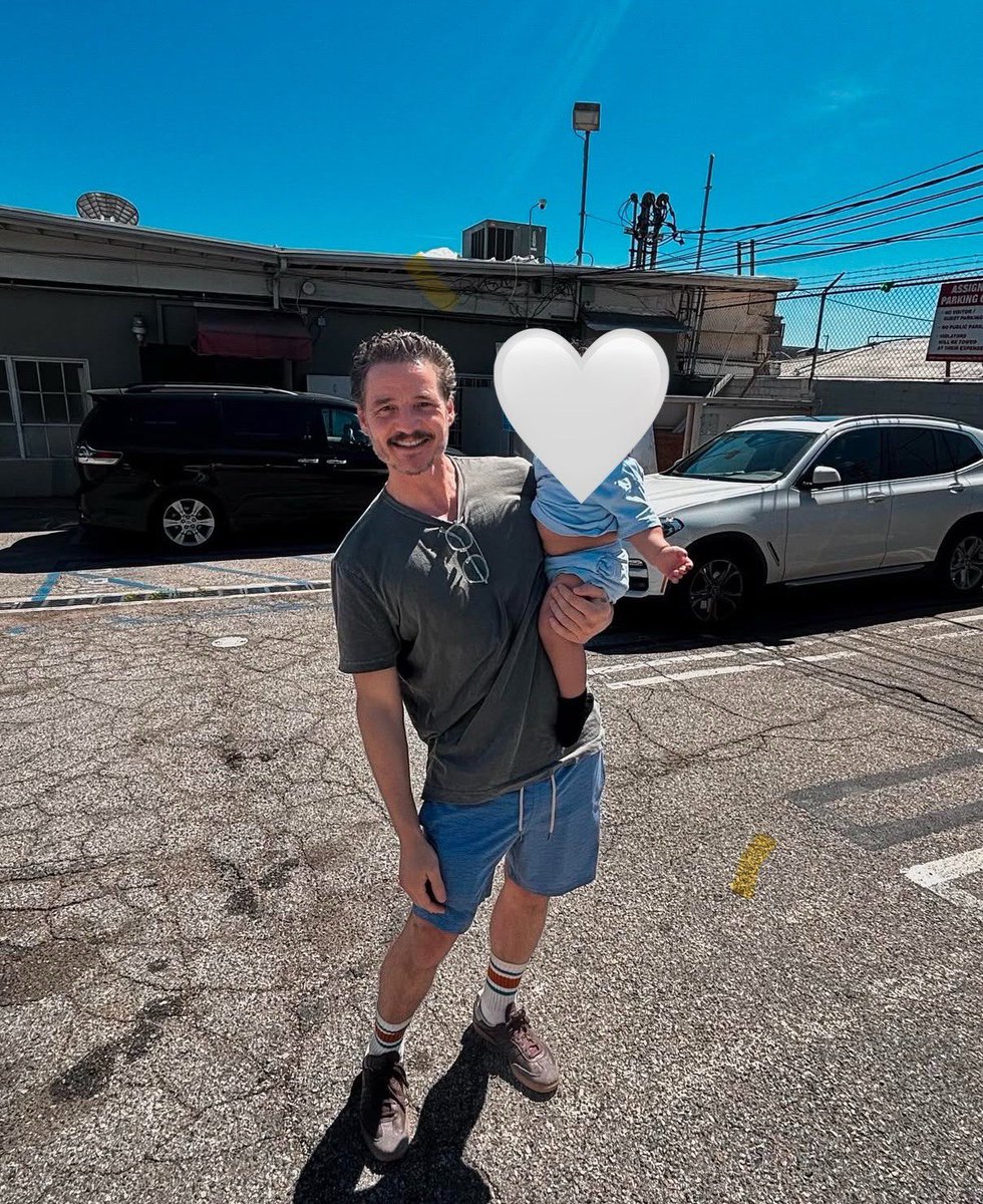PedroPNation's tweet photo. new adorable photos of pedro pascal and a little tiny! https://t.co/gOiHLxogGy