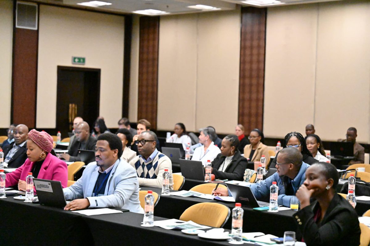 Jhpiego_SA's tweet photo. Today marked the last day of the HIERME cluster strategic meeting in Pretoria. Jhpiego SA supported the NDoH to shape the future of digital health, disease surveillance, and early warning systems. Health priorities and solutions for the next five years were set. #PlubicHealth https://t.co/G5hty1i8RS