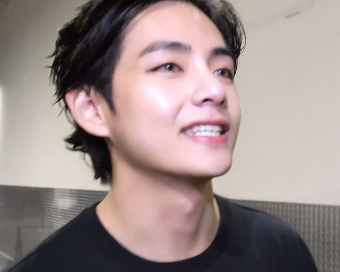 KIM TAEHYUNG