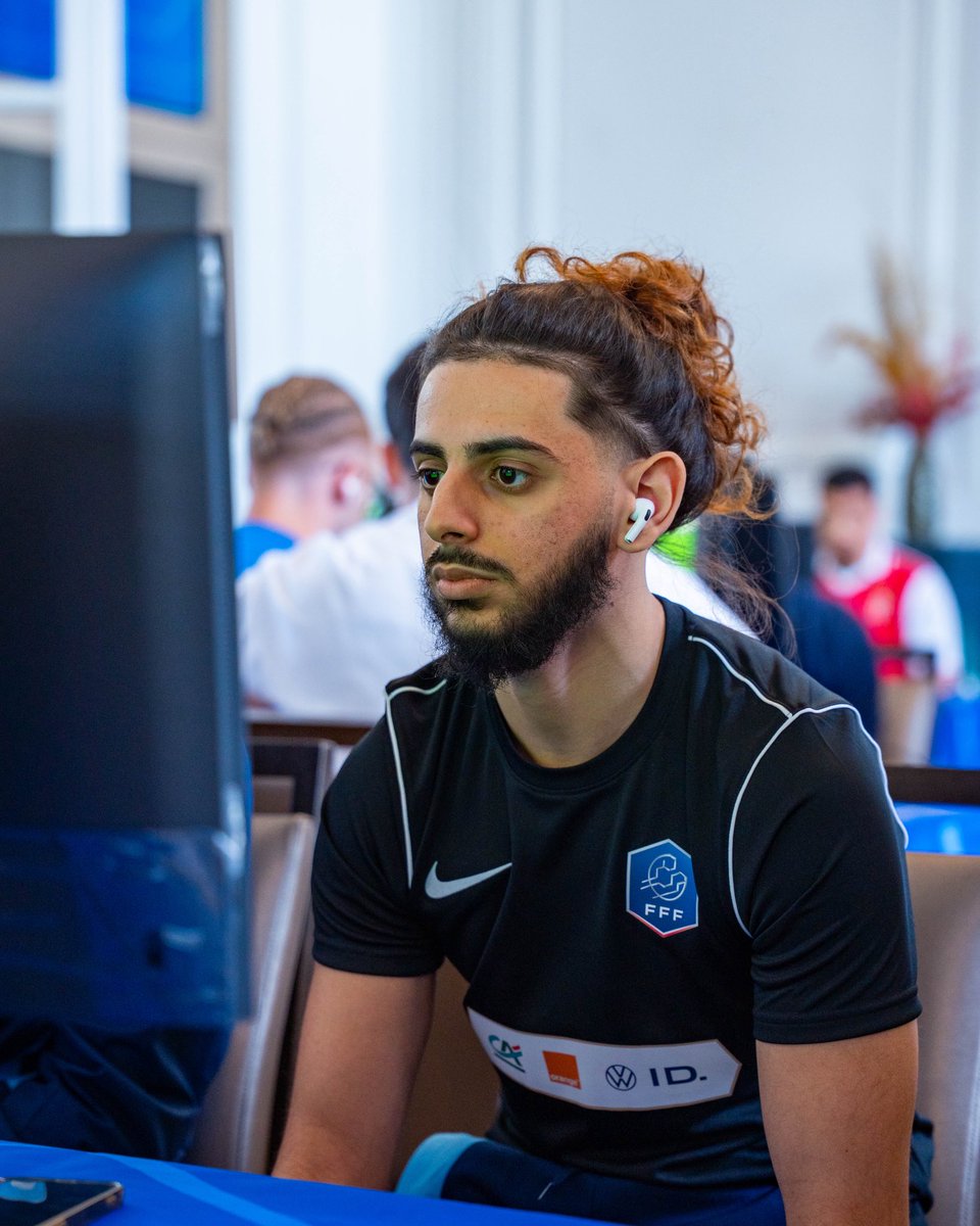 La compétition fait rage ! 😤

Suivez la finale ici 👉 play.toornament.com/fr/tournaments…