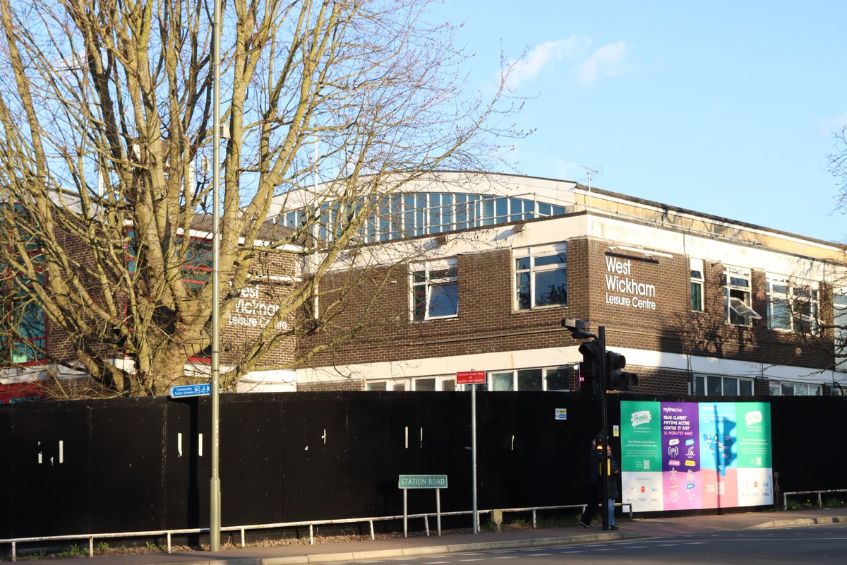The partial rebuild of the West Wickham Leisure Centre, including a new competition-length swimming pool, is set to move ahead in a matter of weeks under revised plans.  
bromley.gov.uk/news/article/8… 
#WestWickham #Bromley
