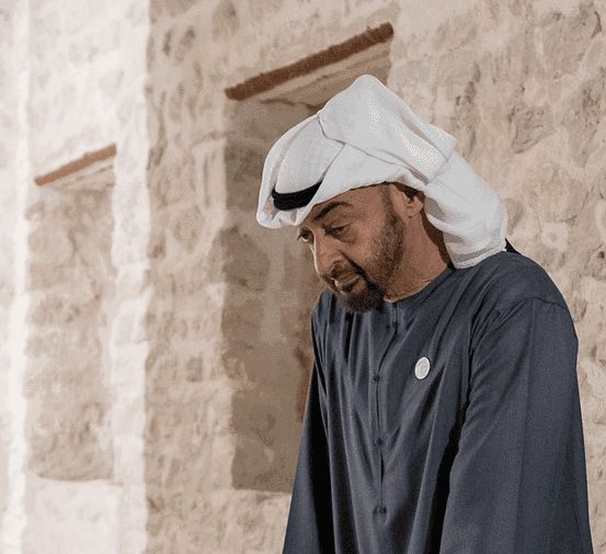 إني داعٍ فأمنوا ورائى لعلها ساعة استجابة اللهم انزع عنه غطاء حِلمك
وصبّ عليه بطشك وعذابك