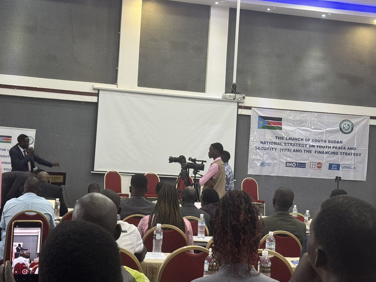 YoungpositiveSS's tweet photo. Y.P.S.S attended the consultative meeting on the National Strategy for Youth, Peace &amp; Security.Powerful discussions on how young people can drive sustainable peace and development in South Sudan. Youth voices must be at the heart of the peacebuilding agenda! #Youth4Peace https://t.co/fPuMO82fdB