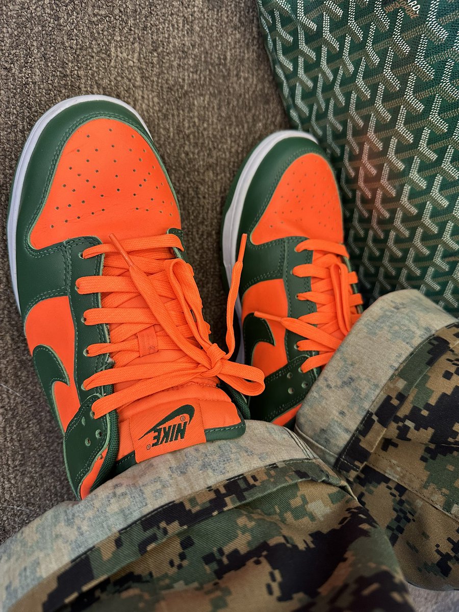 KingdomKome's tweet photo. 🌀🍊🙌🏽U ALREADY KNOW 🙌🏽🍊🌀
👌🏽305 ✋🏽
#kingdomkome #todayskicks #kicksoftheday #ootd
#flyshitonly #morekicksthanakarateflick #kotd #nikedunk #miamihurricanes #orangebowl #donchimichurri #hurricanes #miamishit #miami #worldwide #dadecounty https://t.co/sWoG2New91