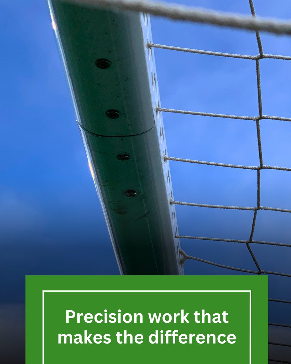 This close-up shows what Helogoal is all about: engineering precision down to the smallest component.
Precision crafted milled joints, well thought-out fastenings and maximum functionality - it's not just a goal, it's German craftsmanship on the pitch.