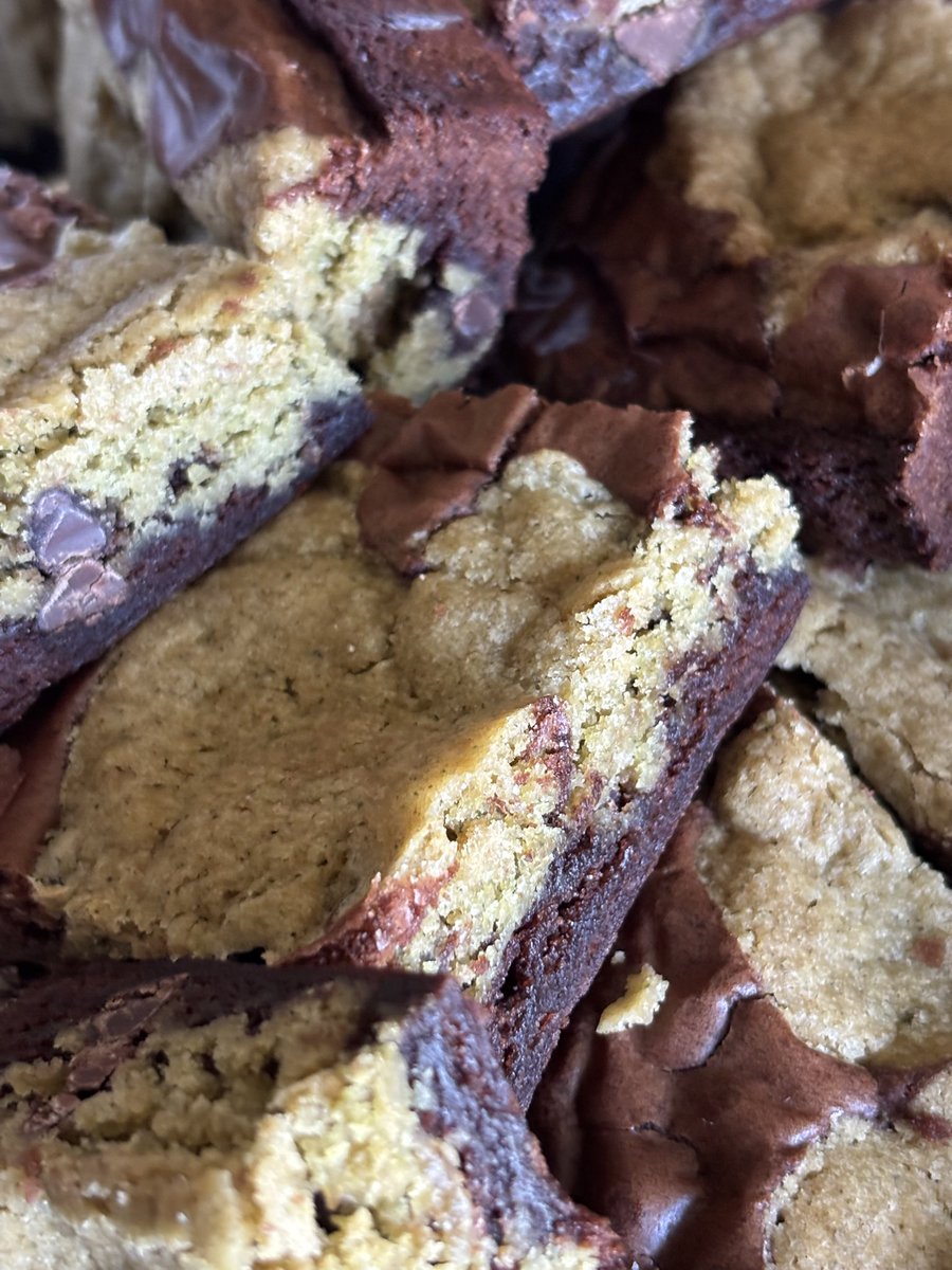 HotPinkHyena's tweet image. Bud, brookies, birthday, beautiful day, bitch! Need more positive B words…

#cookingwithcannabis #cannabutter #cannabisculture #cannabiscommunity #edibles #adultuseonly #GoodMorning #breakfast #lol