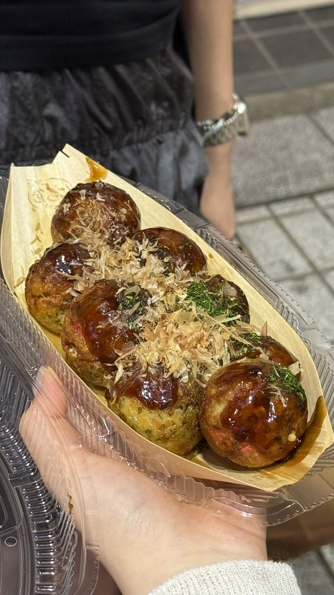 tiki☠️ tweet media