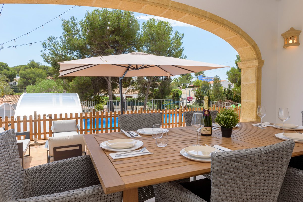JaveaEstates's tweet photo. Spacious South-Facing 4-Bedroom Villa with a Seaview in Javea - Villa Vera

We still have availabilities.
Extra discount for the whole 3 weeks from 25th June till 15th of July. Contact us!
info@JaveaEstates.com
683 40 78 88
https://t.co/sGrv7oRmlz https://t.co/btJE9urcfc
