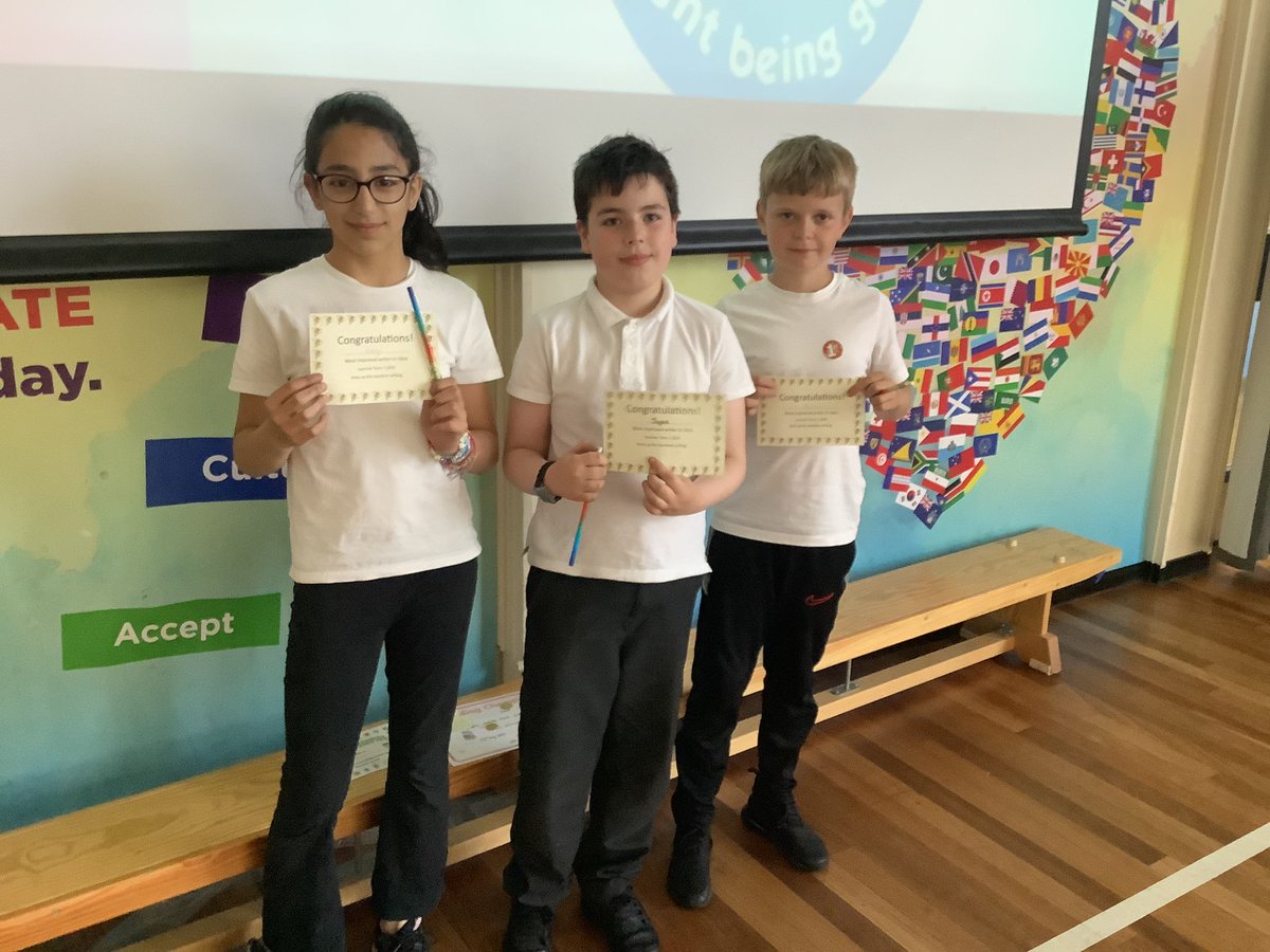 ReinwoodJuniors's tweet photo. Well done to our most improved readers, spellers and writers in #RJS6G #RJS6W & #RJS6S
#RJSEnglish #RJSReading #RJSWriting #RJSSpelling https://t.co/enWiqtMR9e