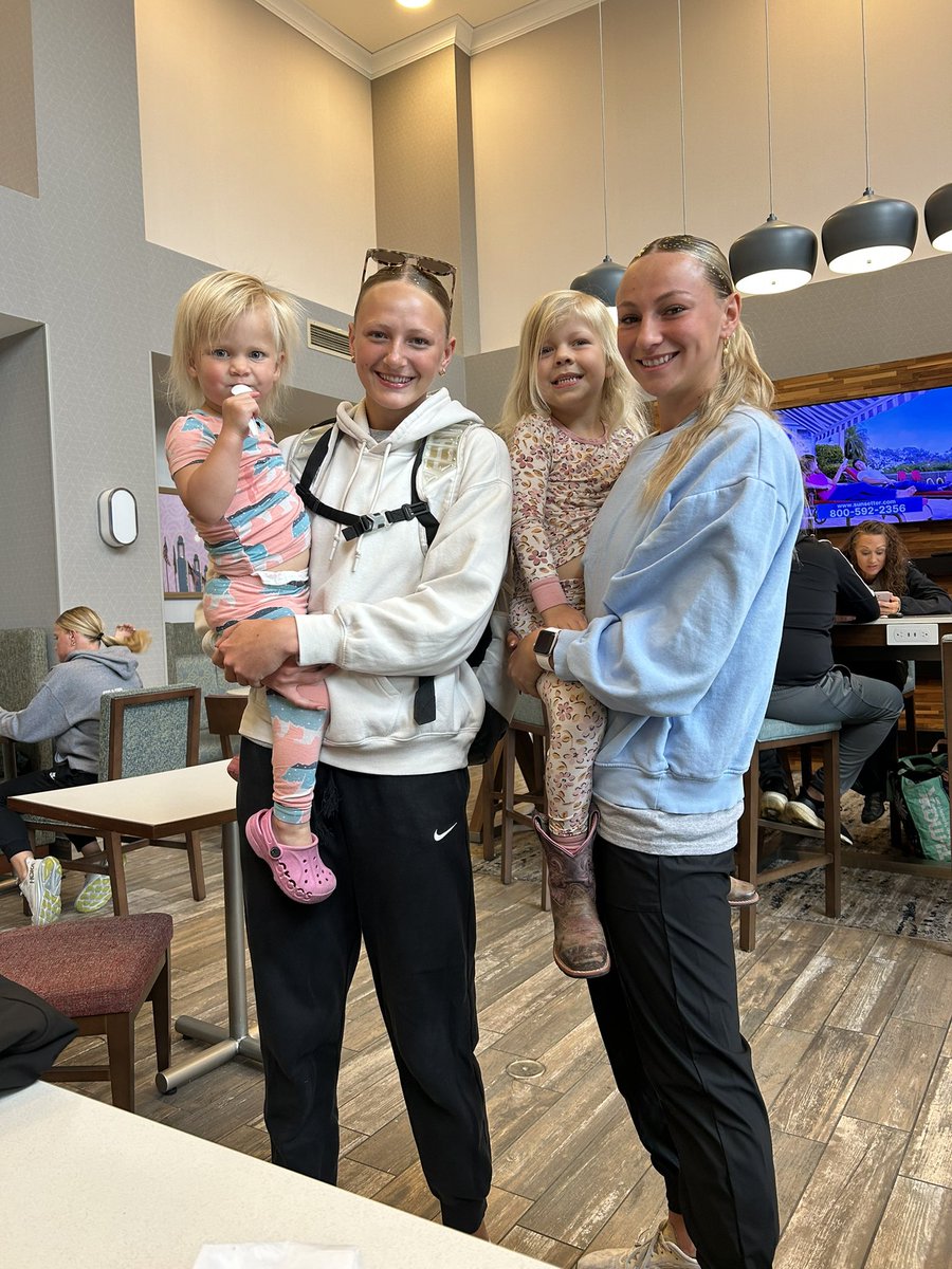 Fallon and Scout sure do love the Spargo sisters! Good luck to all of the DCS tigers today and tomorrow!! #beatsomebody