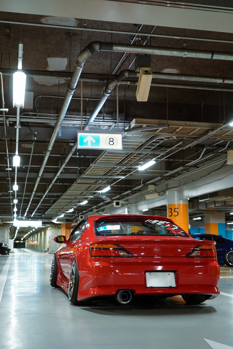 NissanS15red's tweet photo. #無言で後姿を見せつけよ見た人もやってねお願い https://t.co/h00yjL7rEh