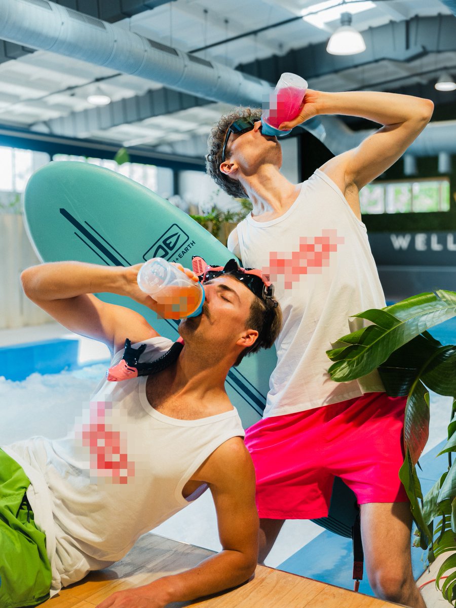 VAGUE DE FRAÎCHEUR DROIT DEVANT ! 🏄‍♂️

Hey la Squad, préparez-vous à accueillir 2 nouvelles saveurs HOLY Hydration ! 🤤🌴

Zéro sucre, mais riche en électrolytes et en minéraux, c'est le rafraîchissement idéal cet été !

🕛 Le 27/05 à 16h, c’est parti !!

Une idée des saveurs ? 👀