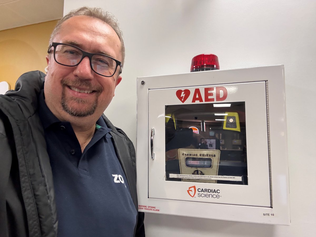 ZOLL® In The Wild spotted at the Liverpool John Lennon Airport in Liverpool, UK! ✈️

#ZOLLInTheWild #Travel #PublicSafety