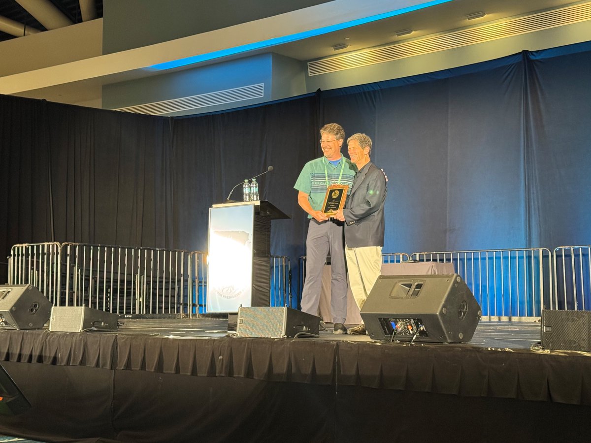 GVSU_AWRI's tweet photo. Congratulations again to Dr. Al Steinman for receiving the 2025 Award of Excellence from @BenthosNews earlier this week! https://t.co/AZiRCMkUMz