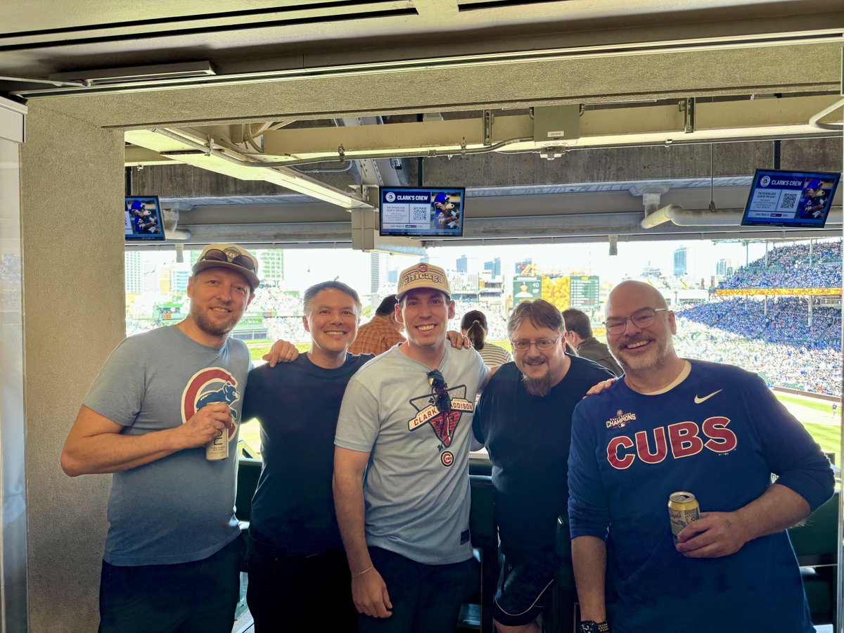 Last Friday at Wrigley Field! 🏟️⚾ Our Chicago Networking Event brought Acquia champions together to share insights and build relationships. Here’s to collaboration and unforgettable memories! 💙