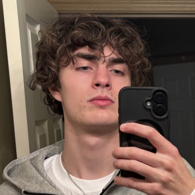 shrosity's tweet photo. #NewProfilePic https://t.co/bqgloJ3e0u