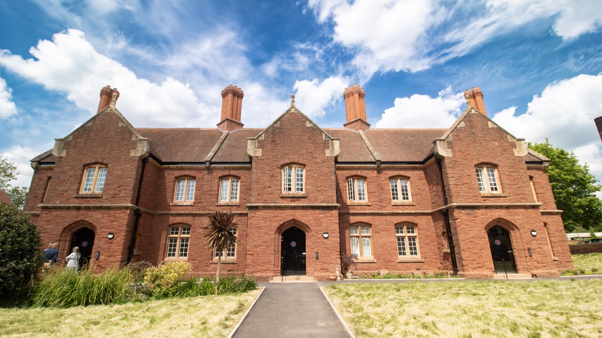FifieldsExeter's tweet photo. The Official Grand Opening of Grendon Almshouses 🌟

#Almshouses
#Exeterhomestrust
#Exeter
@AlmshouseAssoc https://t.co/40rPAzRVaP