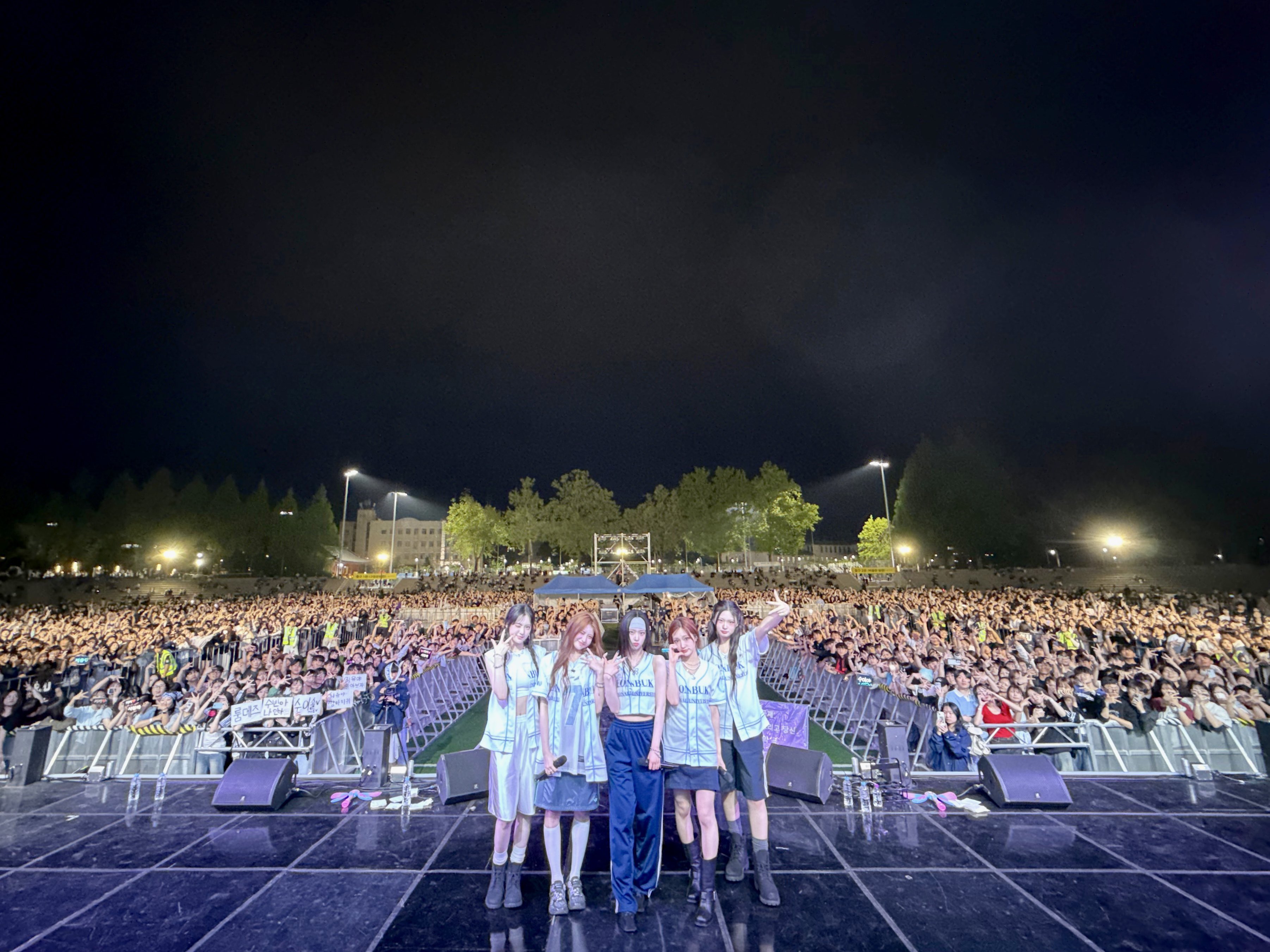 Gro6JE_WoAAMP6D?format=jpg&name=4096x4096