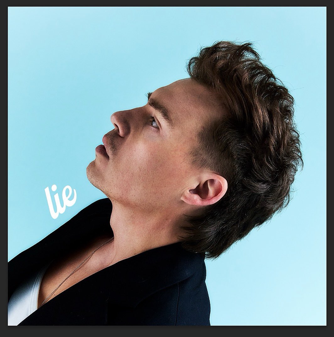 “Lie” - out now, everywhere. 

- If someone has played you, kindly send this song to them and tell them there’s something else they should add to their Play list 🎤😮