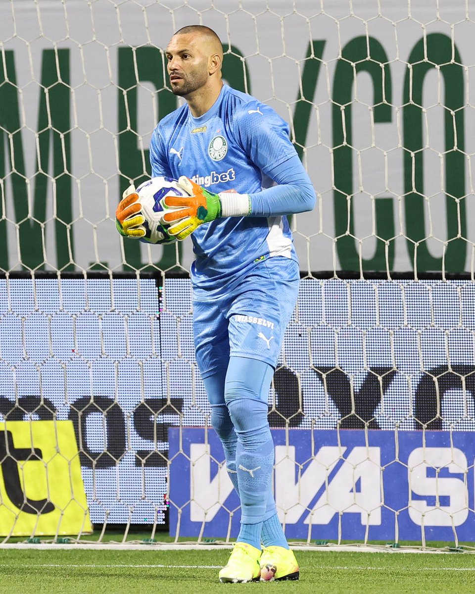 250 vitórias pelo Palmeiras não é pra qualquer um... 😅

E com 121 delas no Allianz Parque, Weverton alcançou Heitor na 4ª posição entre os palmeirenses com mais triunfos na casa palmeirense em todos os tempos! 😎