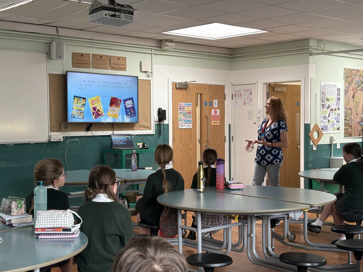 ParkfieldsNews's tweet image. Earlier this year Olivia M in Y6 did amazingly and won the Moto creative writing competition. Her win meant we had a visit from author, Paula Harrison, and a cheque for £2500! Y6 really enjoyed hearing from Paula about how she creates and writes her books. #ProudToBeAtParkfields