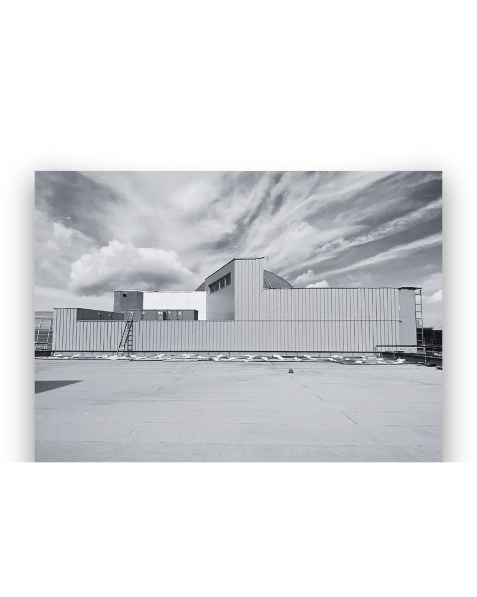 CDFLPlus's tweet image. Exciting progress at the Jackson Planetarium! 🚀 
Metal panels and glass going up outside, with big updates inside—from the lobby to the planetarium theater. Can’t wait for this space to inspire again! 

#CDFL #DesignInProgress #JacksonMS