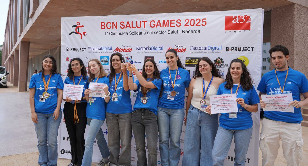 vallhebron's tweet photo. 📣 #VallHebron assoleix la quarta posició en la classificació general dels @bcnsalutgames, l'olimpíada solidària del sector sanitari. 💙💥🏅🤩

Més de 260 professionals de l'Hospital #VallHebron i del @VHIR_ han defensat la samarreta del Campus en les diferents activitats programades i han assolit la glòria olímpica en set modalitats. Enhorabona! 👏👏👏🔝🏓🏀

Llegeix la notícia 👉 https://t.co/5Xdu2hNQVK